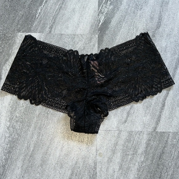 Victoria's Secret Other - Black floral lace boy shorts underwear Large soft panties